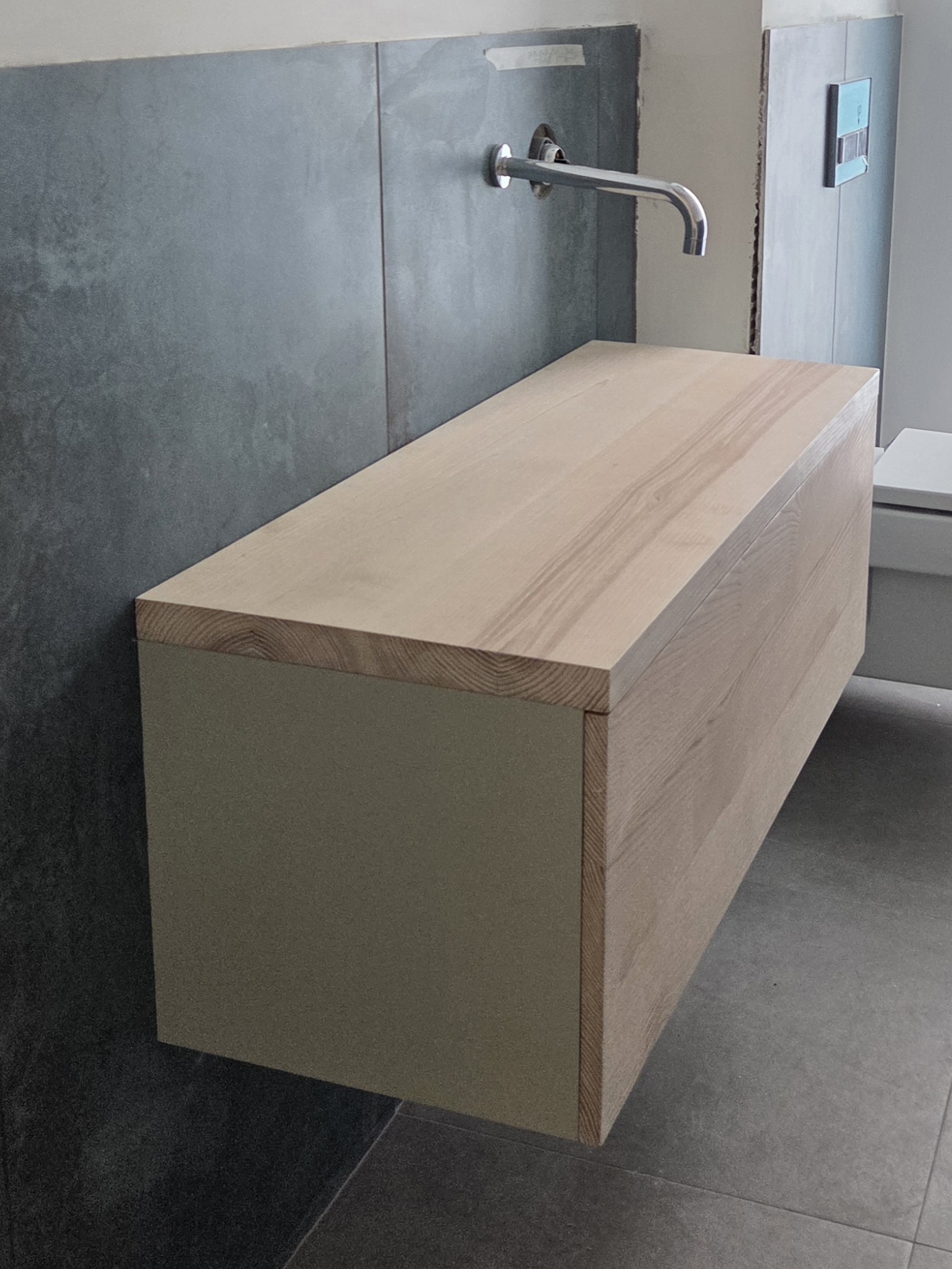 Ensemble de salle de bain en frêne massif